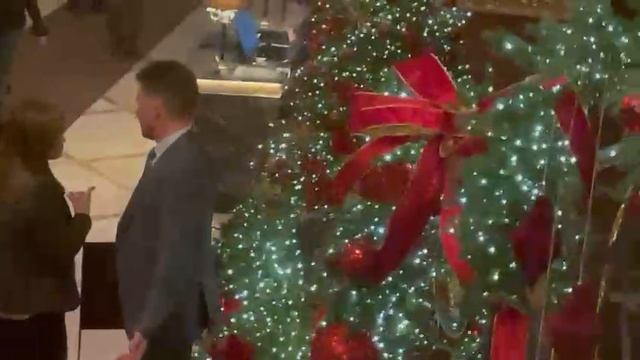 Лотте-отель принарядился 🎄и ждет всех в гости!🍾🥂