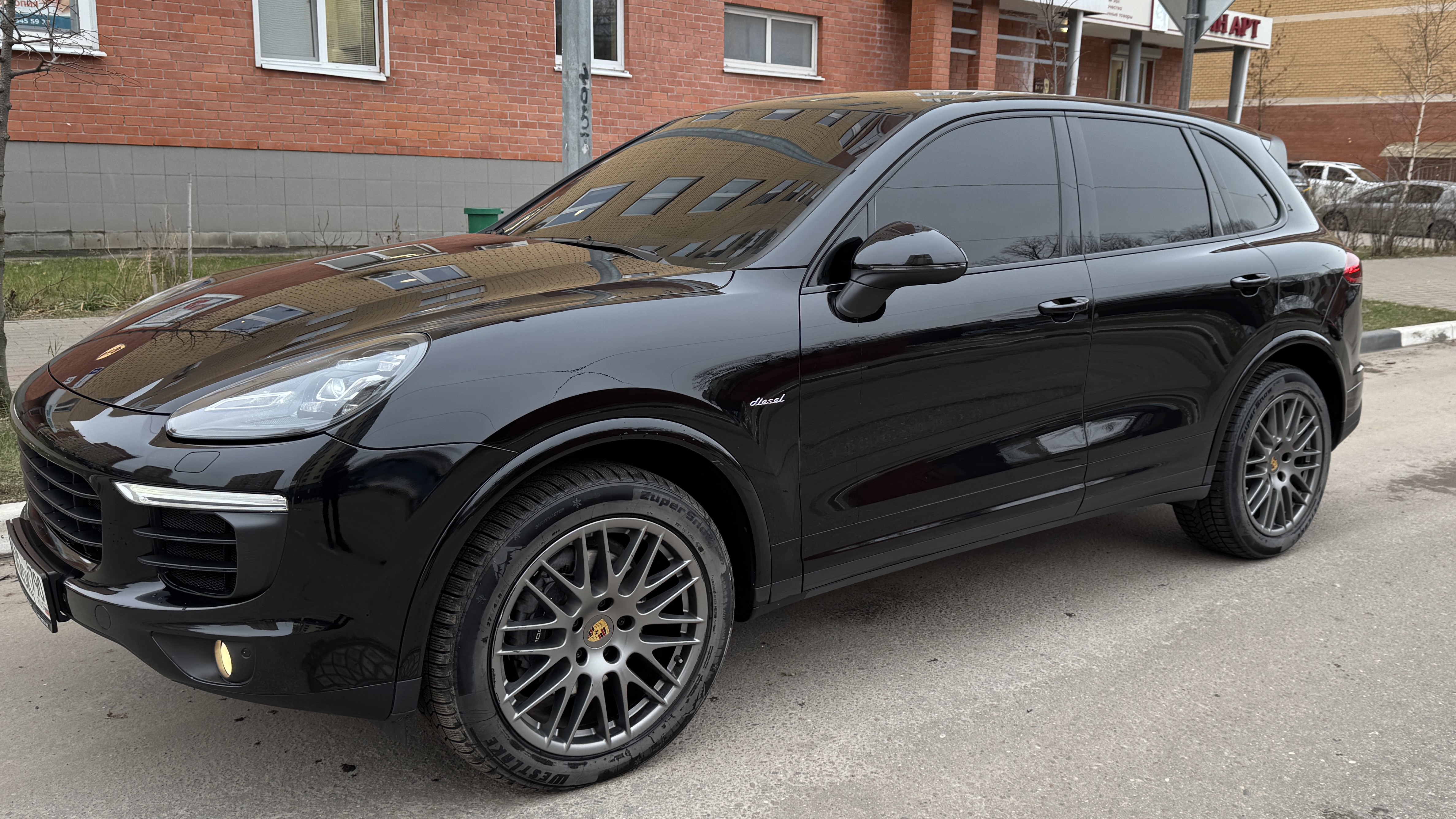 Porsche Cayenne 2017г, 3.0d-244лс, 160.000км, цена 4.200.000 рублей.