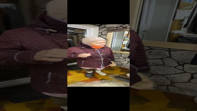 Баба РАЯ хозяйничает