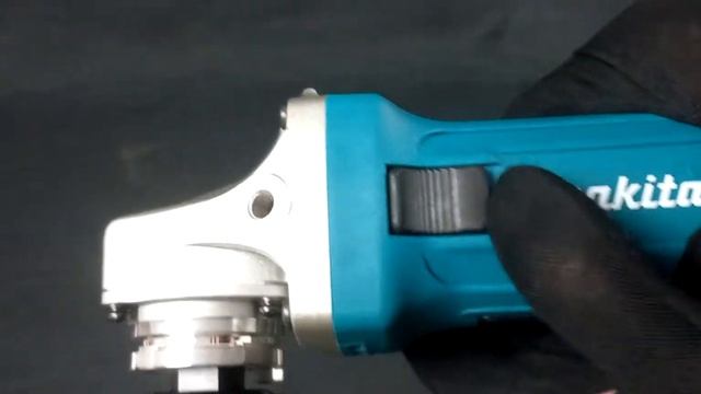 Makita GA5030 внешний вид