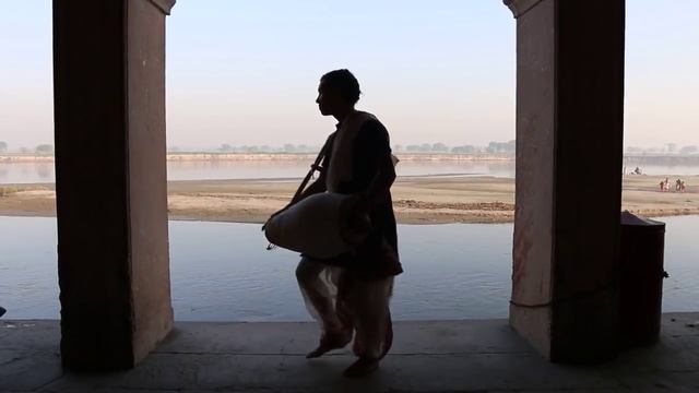 KIRTANIYAS - In Vrindavan feat. Sandipani Muni school (OFFICIAL)