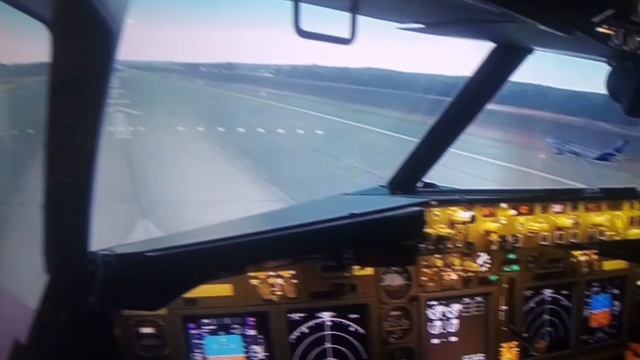 7учебный полёт на авиатренажёре DREAM AERO BOING 747