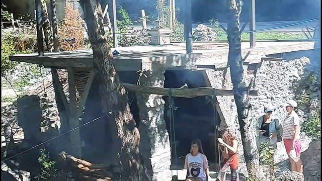Счастье живет рядом с нами