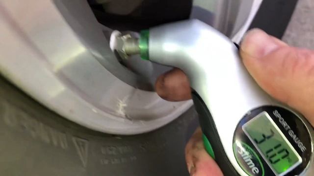 DIGITAL TIRE PRESSURE GAUGE REVIEW - GREAT TOOL!