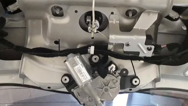 Renault Duster 2019 г. в. Установка видеорегистратора и камеры заднего вида.