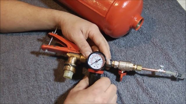 CO2 z gaśnicy do akwarium z tanim reduktorem