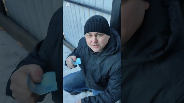 Зуб разболелся...)