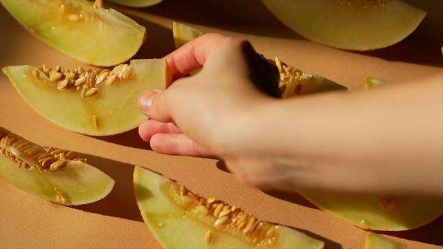 7258402-uhd_3840_2160_25fps