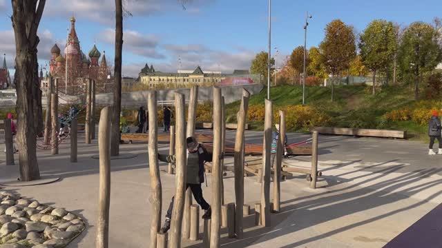 Кремлевская детская площадка в Москве