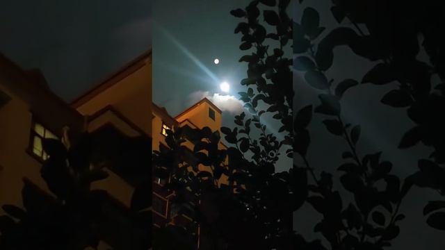 На этот раз феномен Второй Луны произошел в Китае.