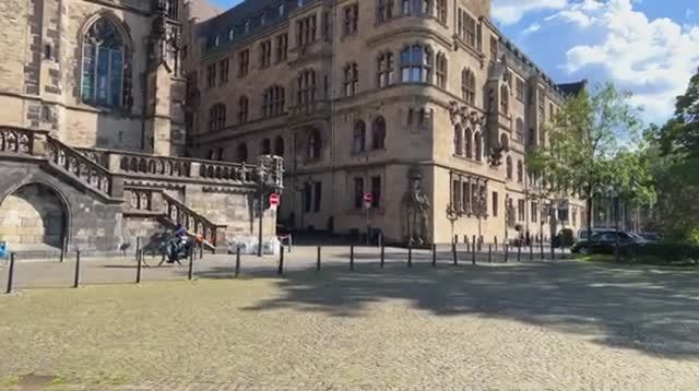 Пешая экскурсия по Дуйсбургу, Германия, в напряженный день