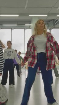 Научи меня танцевать #shorts