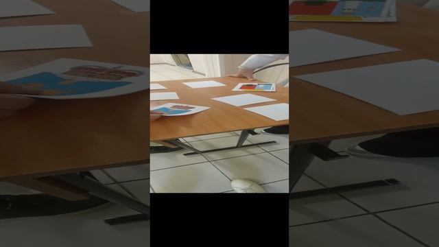 отгадываю гербы.