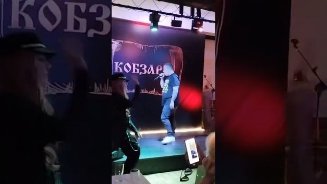 Выступил в ресторане КОБЗАРЬ.  Огромное спасибо Ева Петрова за такую возможность