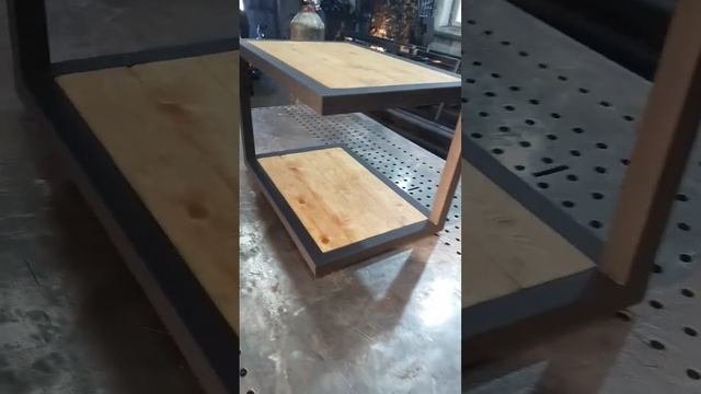 журнальный столик в стиле лофт, производство