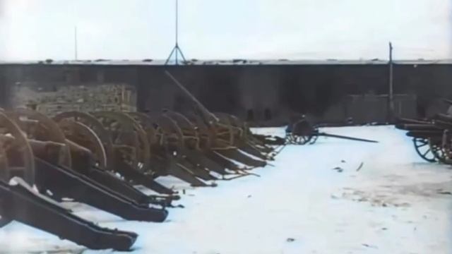 Взятие турецкой крепости Эрзерум русскими войсками в ходе Эрзерумской операции.
Османская империя.