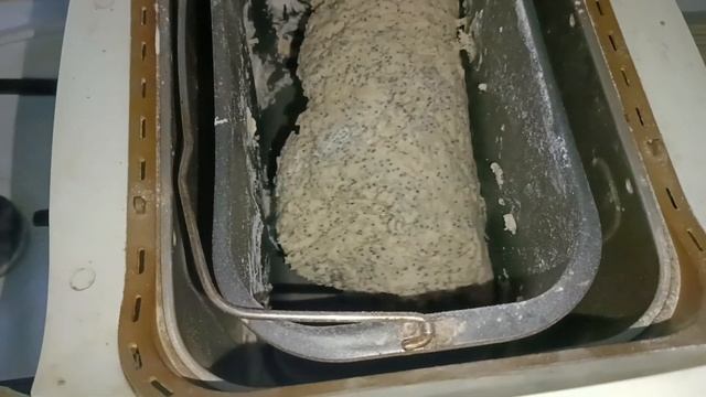 самый простой свойский хлеб пшеничный с маком за 2 часа самодельный хлеб из хлебопечки без закваски.