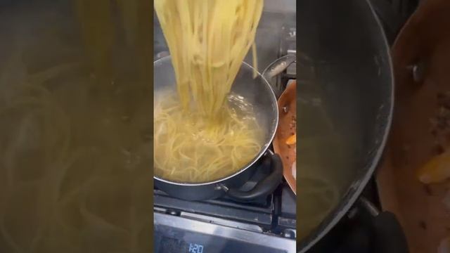 Linguine with Shrimp & Lemon 🦐🍋