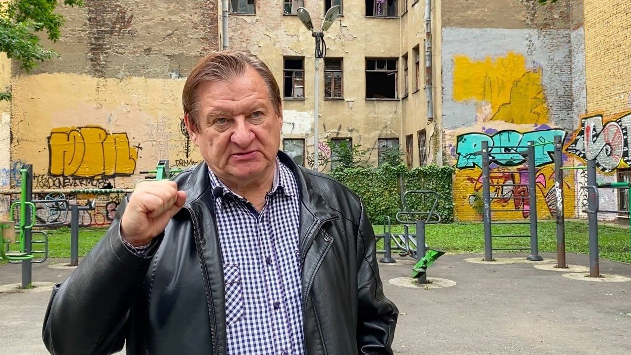 Николай СМОКТИЙ: "Им же всё по барабану!"