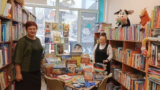 В Волновахскую библиотеку поступили книги с Ямала