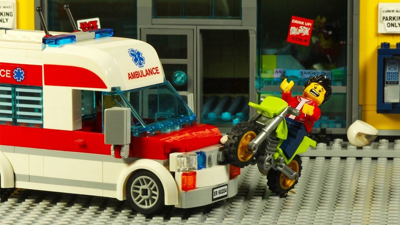 Lego City Shopping Emergency Ambulance Motorcycle Crash