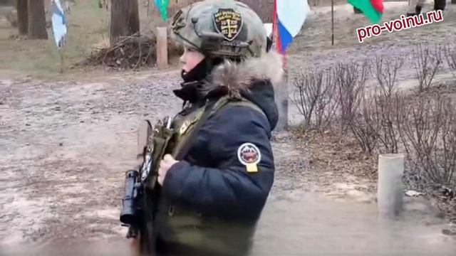 "Я люблю свою страну и, когда вырасту, буду военным"
Девятилетний Сережа из Курской области каждый д