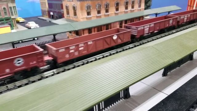 AMRE Train Show 2016: UP 4-12-2 #9000 Leads An O Gauge Gondola Train (10-1-16)