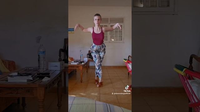 Вивальди - Tанец - Диан Вaлангa