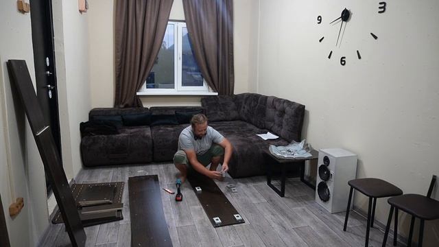 Собираю мебель для дома своими руками показываю сколько времени на это уходит