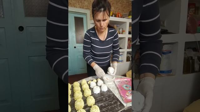 Собираем зефир, полное видео будет на канале #зефиррецепт #зефир #рецепты #рекомендации