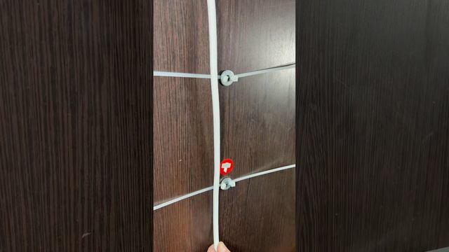 Как вам идея с хомут - стяжкой?