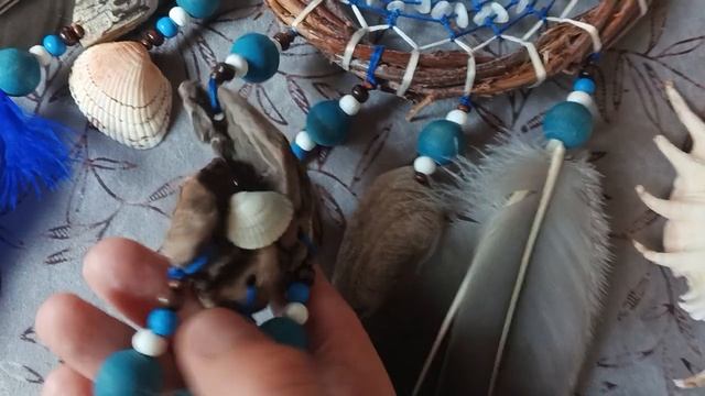 Второй морской ловец снов "Шторм", с лунным камнем и сапфирином, с ракушками и морскими палочками.