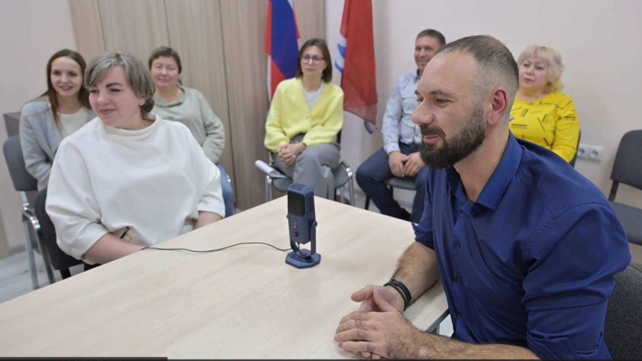 Подарок школьнику из Хабаровска вручил колымский ветеран СВО