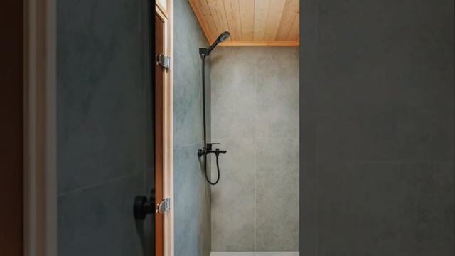 Как выглядит баня из морского контейнера внутри