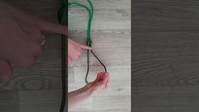 Прямой. Как вязать узел?