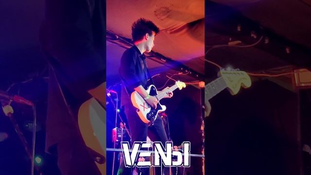 Solo-guitar 🔥🔥🔥 (VENЫ - Тишина)