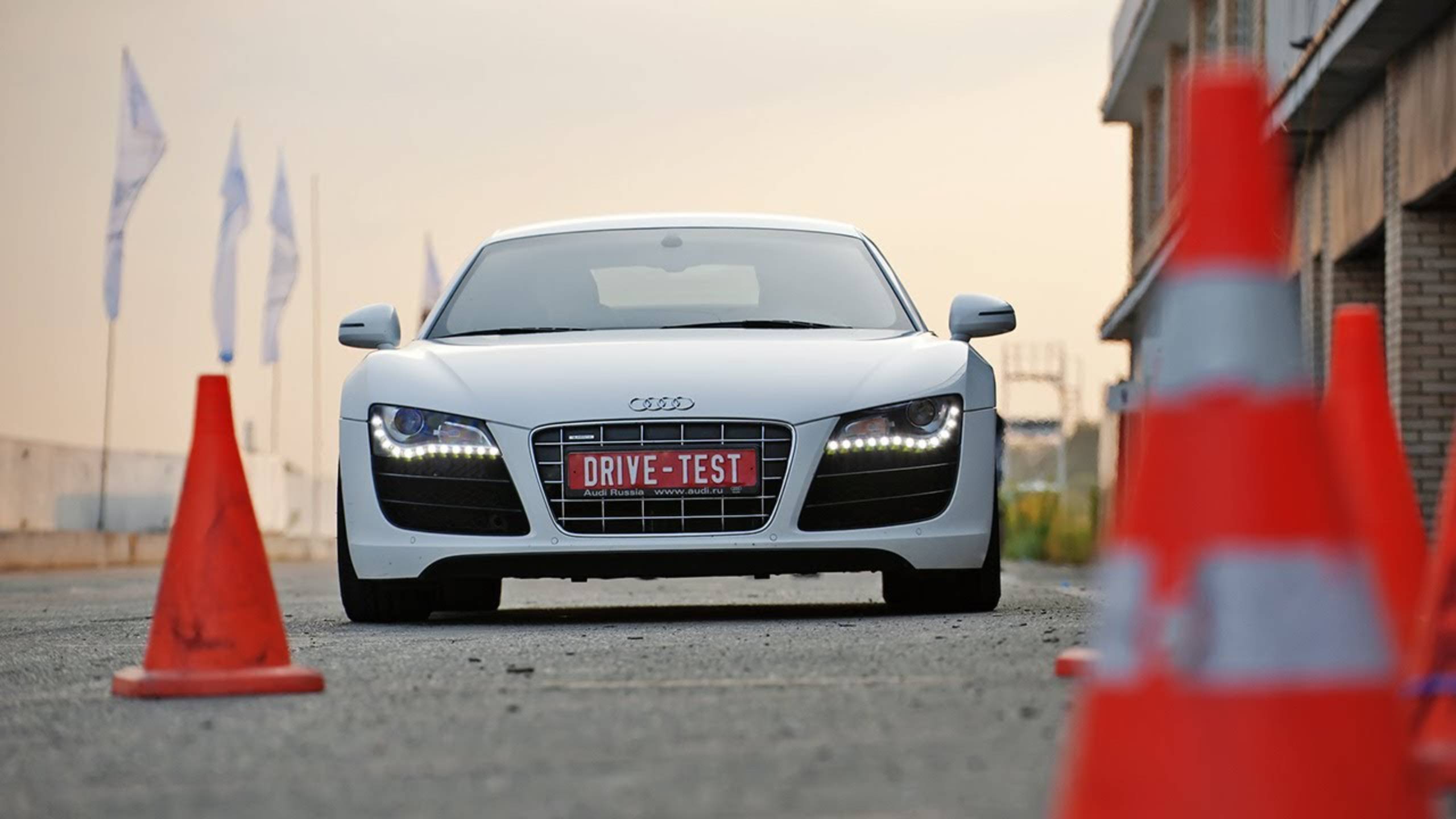 2010 Audi R8 V10 — За кадром