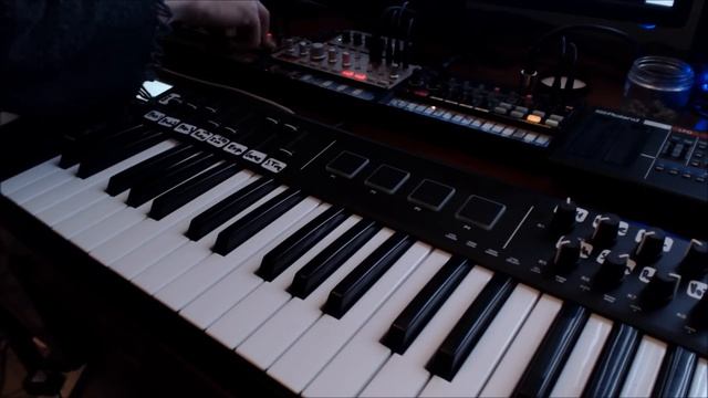 Korg Volca Keys Flux Mode , 1/4 Tempo Tutorial ( Extended Sequences )