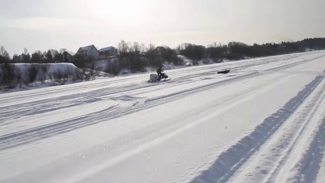Буксировщик с лыжным модулем