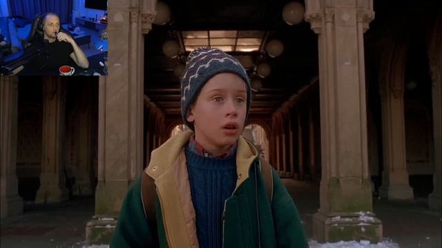 Зубарев смотрит "Один дома 2"