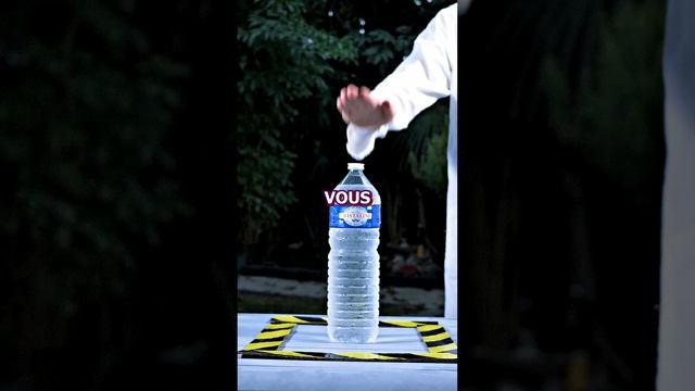 L'expérience de la GLACE et des GRANITÉS en 1 seconde ! Surfusion de l'eau. #science #experience