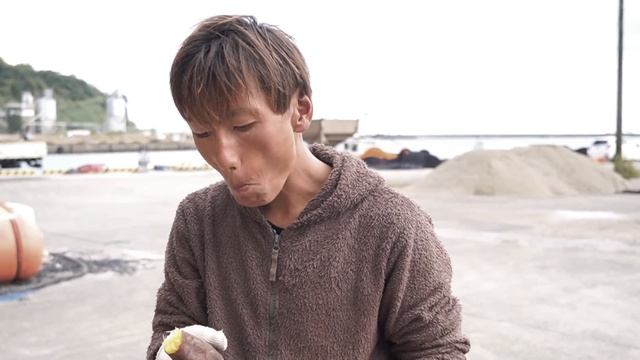 寒い日の漁と船上めし「鰆(さわら)しゃぶ鍋」（多言語字幕）