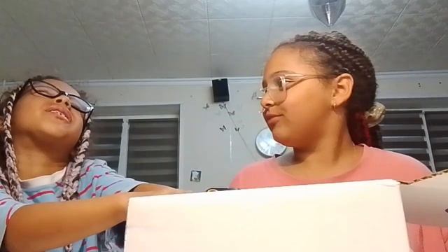 пробуем азиатскую еду чипсы и сладости