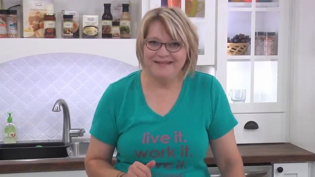 Spiced Apple Berry Sauce - DIY meal recipes
