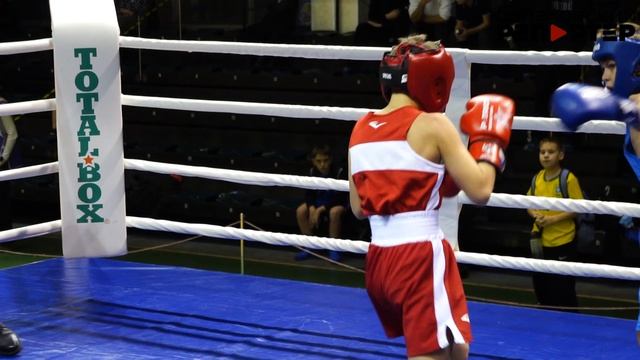 В Балакове состоялись соревнования по боксу памяти тренера Александра Колоскова