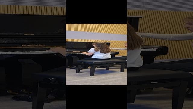 Урок в муз.школе. Учитель: Галина Ивановна. Май 2023г. Второй класс. Викуле 8 лет.