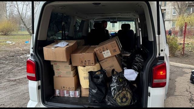 В Горловке полицейские доставили гуманитарную помощь