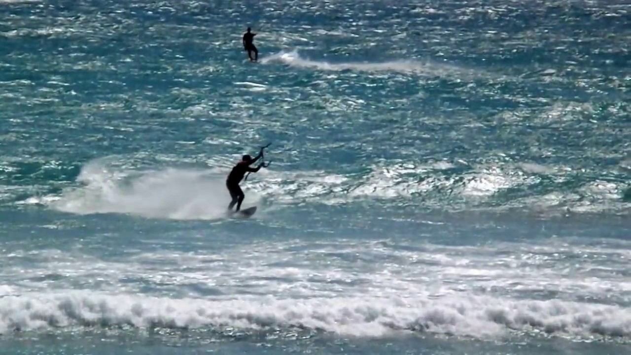 Barak wave Kitesurfing coaching with Tom Fuller