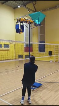 Тренажёр для волейбола. Отработка атакующего удара. Автоматическая подача мячей. Прыжок