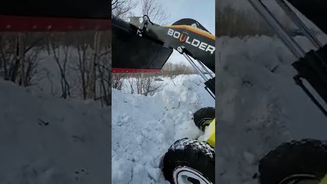 Уборка снега | Фронтальный погрузчик Boulder WL36 в работе  #boulder #спецтехника #погрузчик